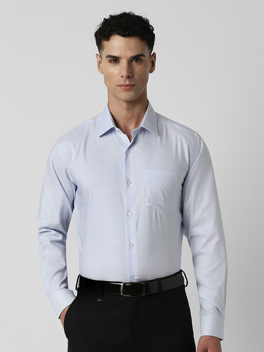 

Van Heusen Men Spread Collar Striped Cotton Formal Shirt, Blue