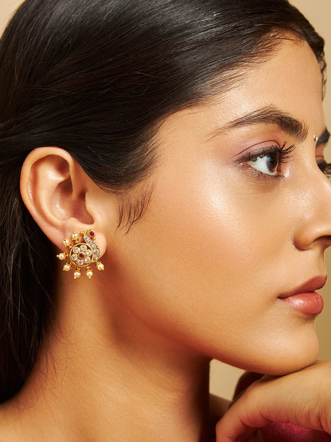 

Kushal's Fashion Jewellery Gold-Plated Peacock Shaped Studs Earrings