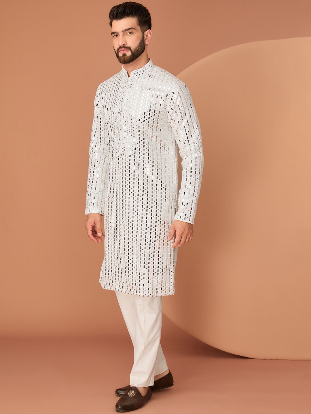 

KASBAH CLOTHING NISHCHAIY SAJDEH Geometric Embroidered Mirror Work Silk Straight Kurta, White