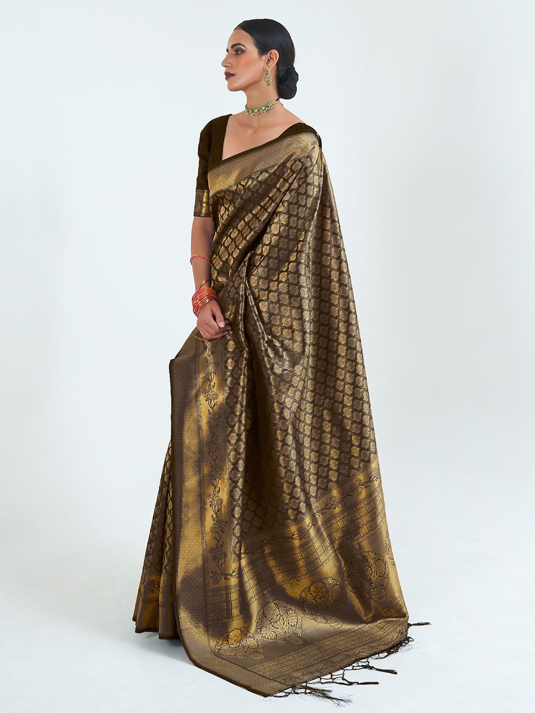 

Ishin Woven Design Zari Banarasi Saree, Black