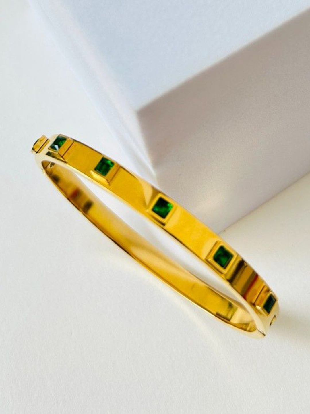 

AMADA JEWELS Women Brass Square Emerald Bangle-Style Bracelet, Gold