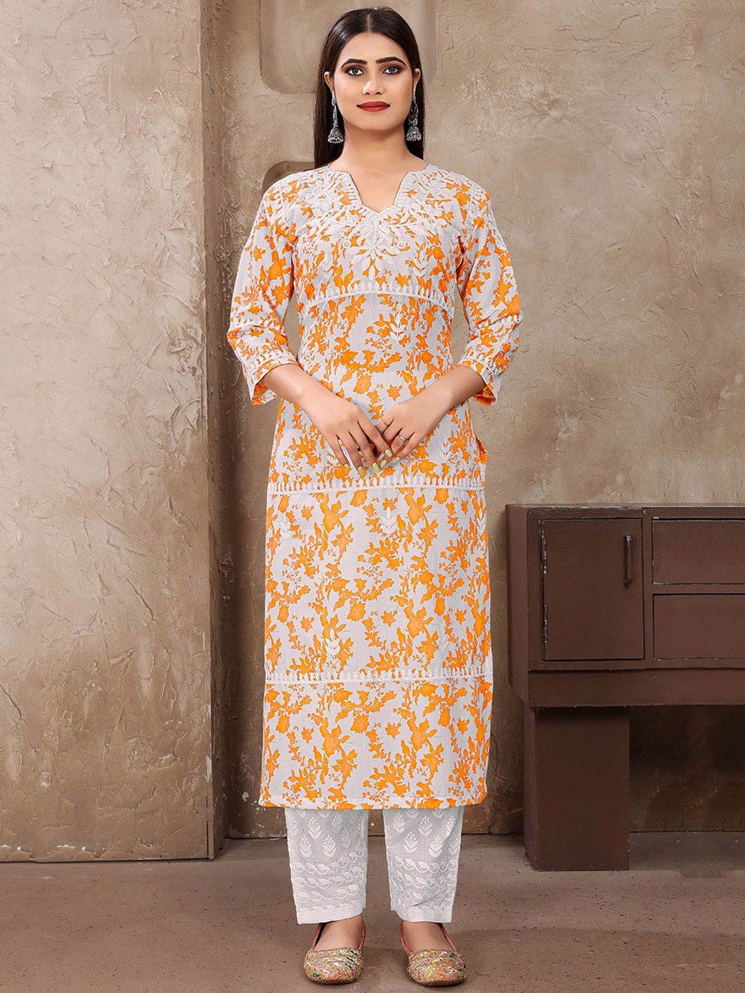 

MISS VERVE Women Floral Embroidered Regular Chikankari Pure Cotton Kurta with Trousers, Orange