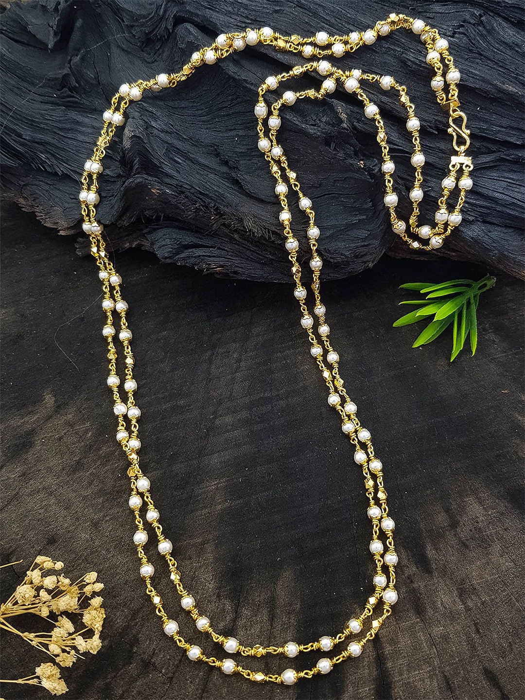 

GRIIHAM Gold-Plated Emerald Beaded Chain, White