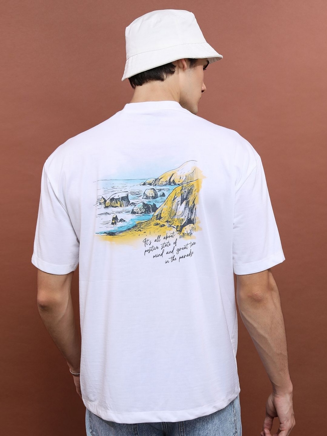 

HIGHLANDER Men Graphic Printed Round Neck Oversized T-shirt, White