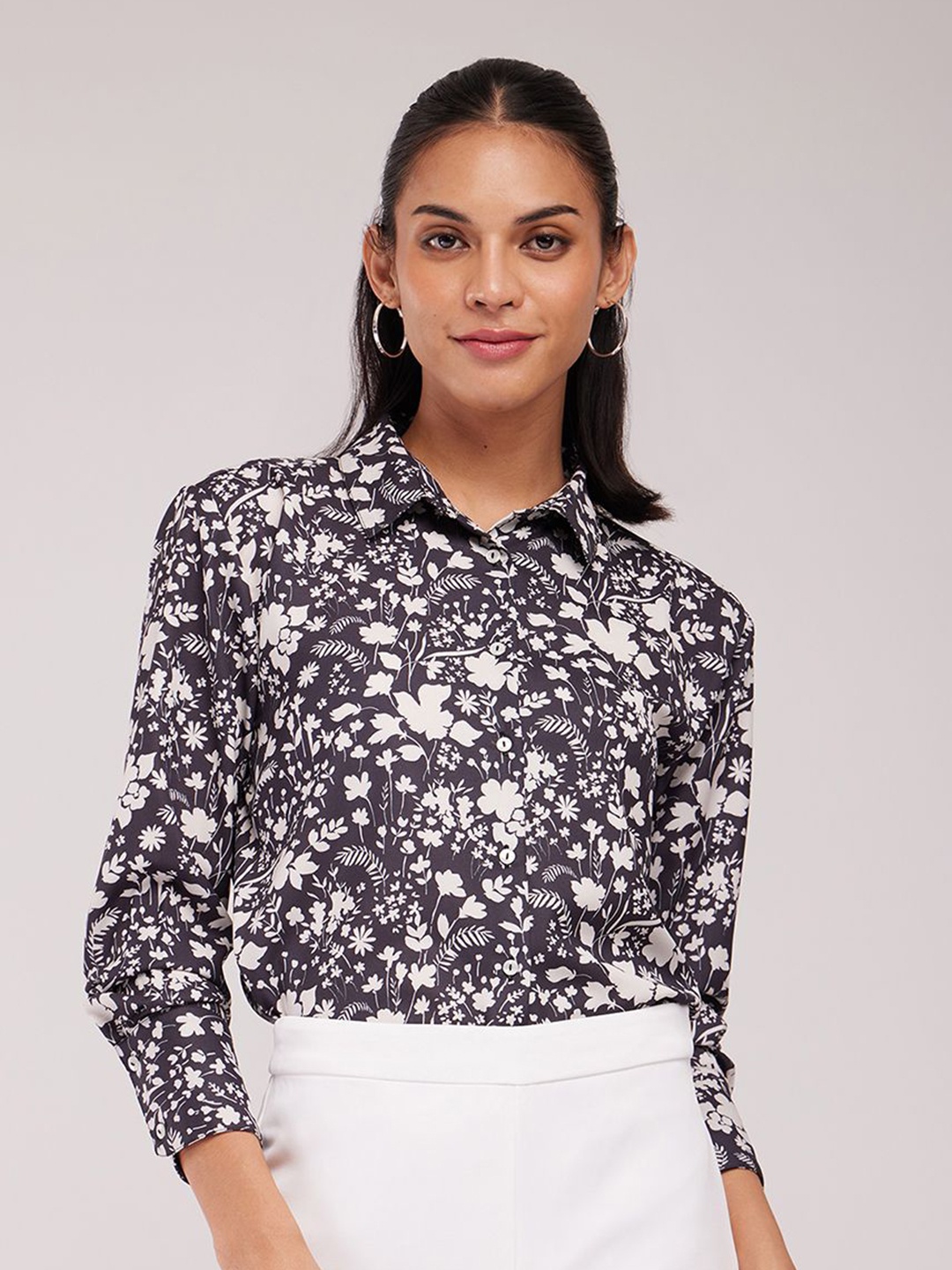 

FableStreet Women Floral Printed Opaque Casual Shirt, Black