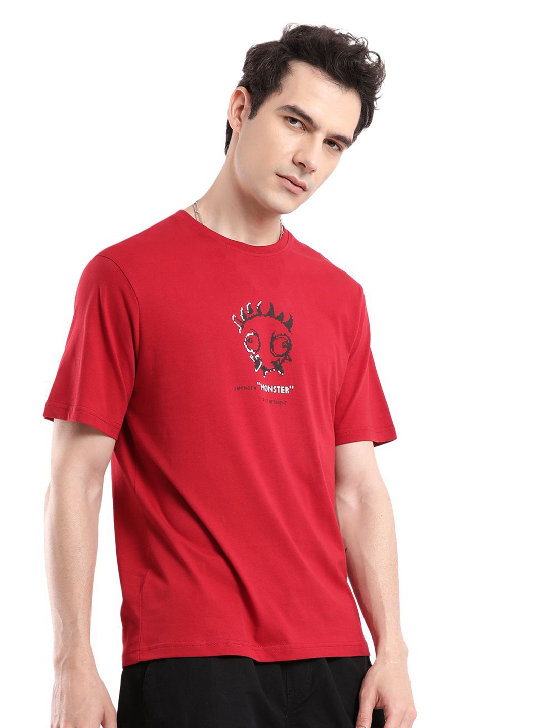 

WROGN Men Pure Cotton Pockets Slim Fit T-shirt, Red