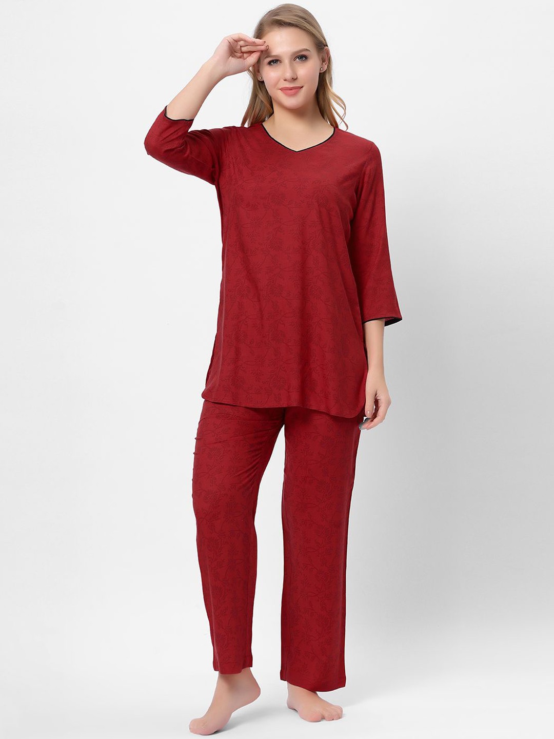 

ETC Women V-Neck Ethnic Motifs Printed Night suit, Red