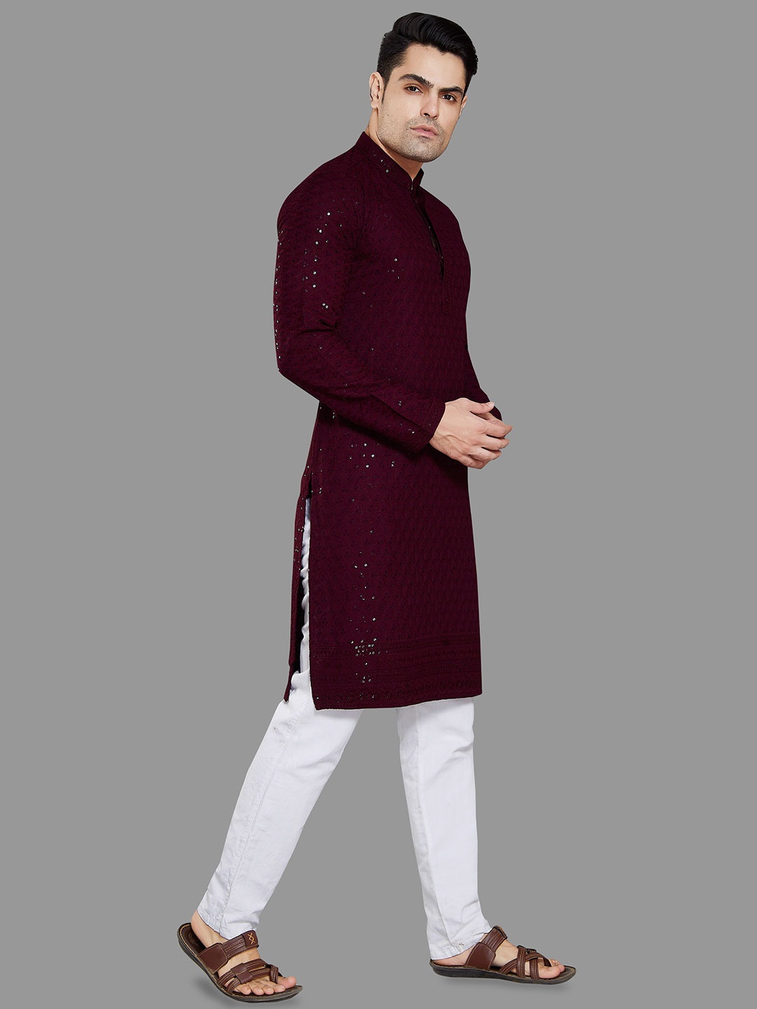 

DIVISIVE Floral Embroidered Mandarin Collar Sequinned Straight Kurta, Burgundy