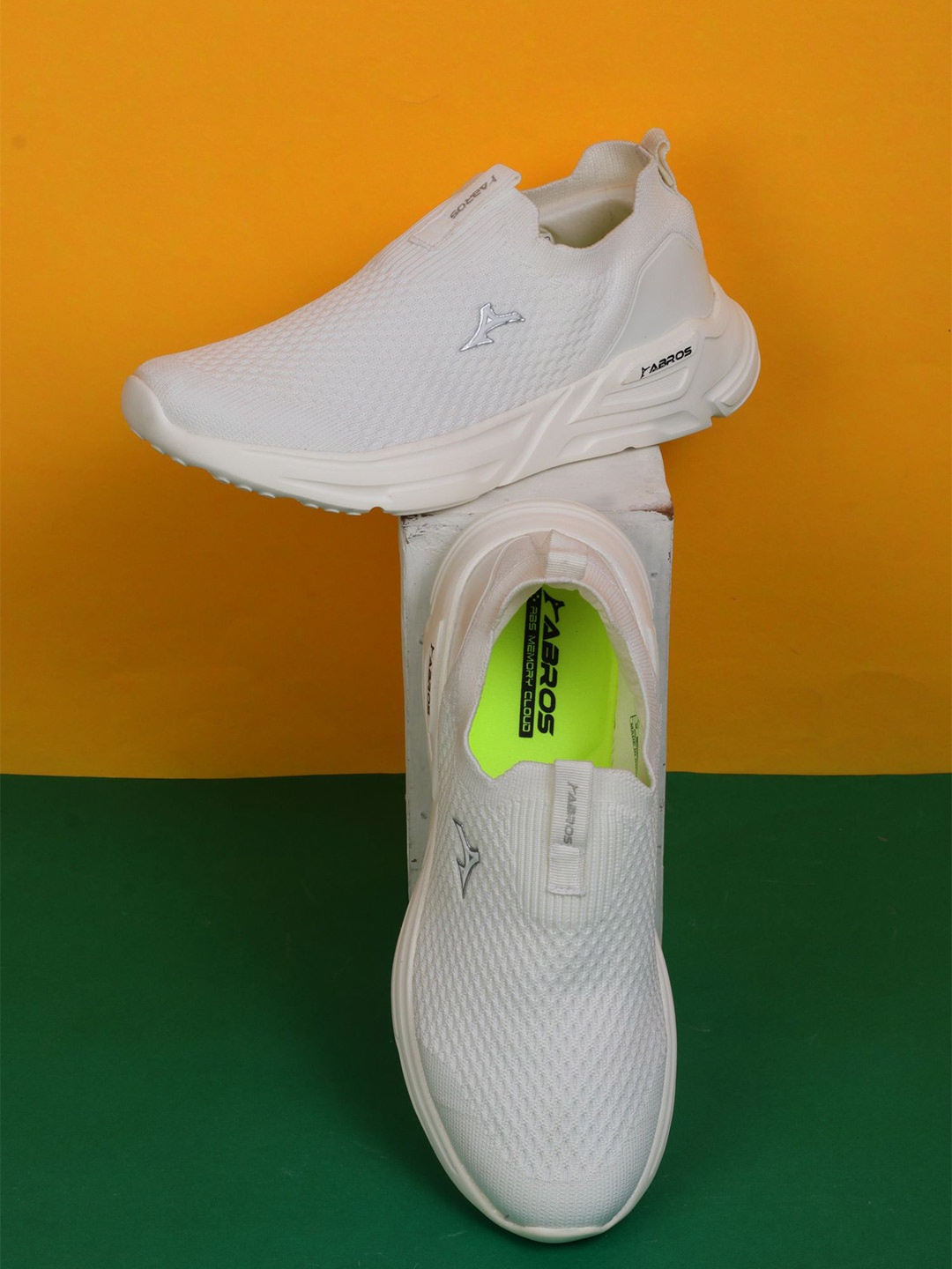 

ABROS Men Mesh Running Shoes, Off white