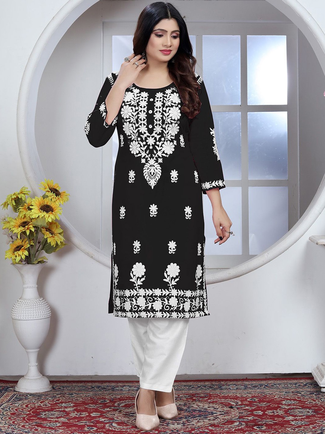 

MISS VERVE Women Floral Embroidered Regular Chikankari Kurta with Trousers, Black