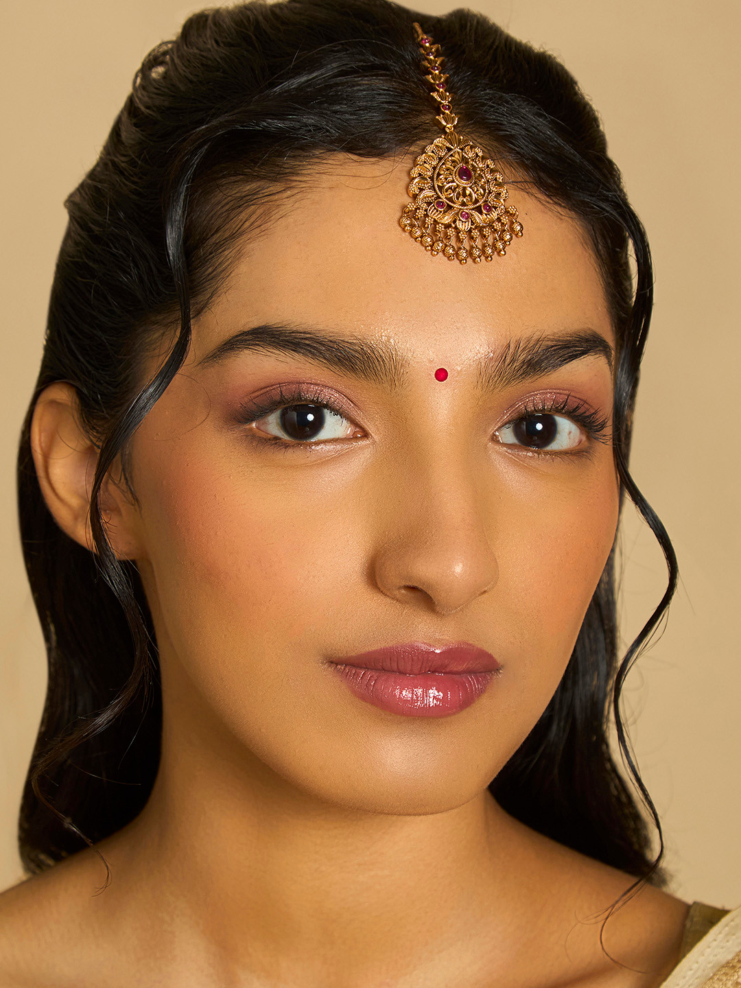 

Kushal's Fashion Jewellery Gold-Plated Stones Studded Maang Tikka