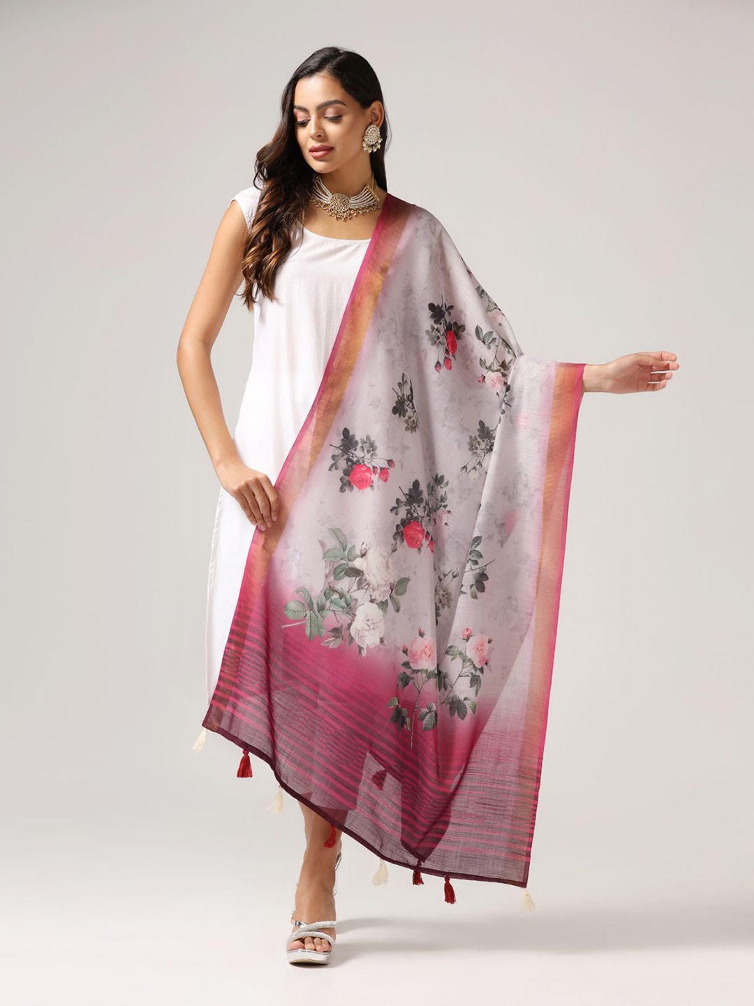 

Kaizen TEXO FAB Floral Printed Tasselled Dupatta, Maroon