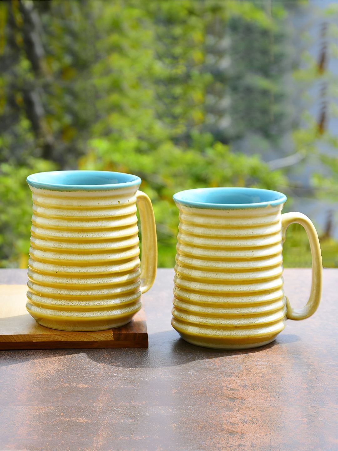 

StyleMyWay 2Pcs Beige Colored & Blue Textured Ceramic Beer Glass