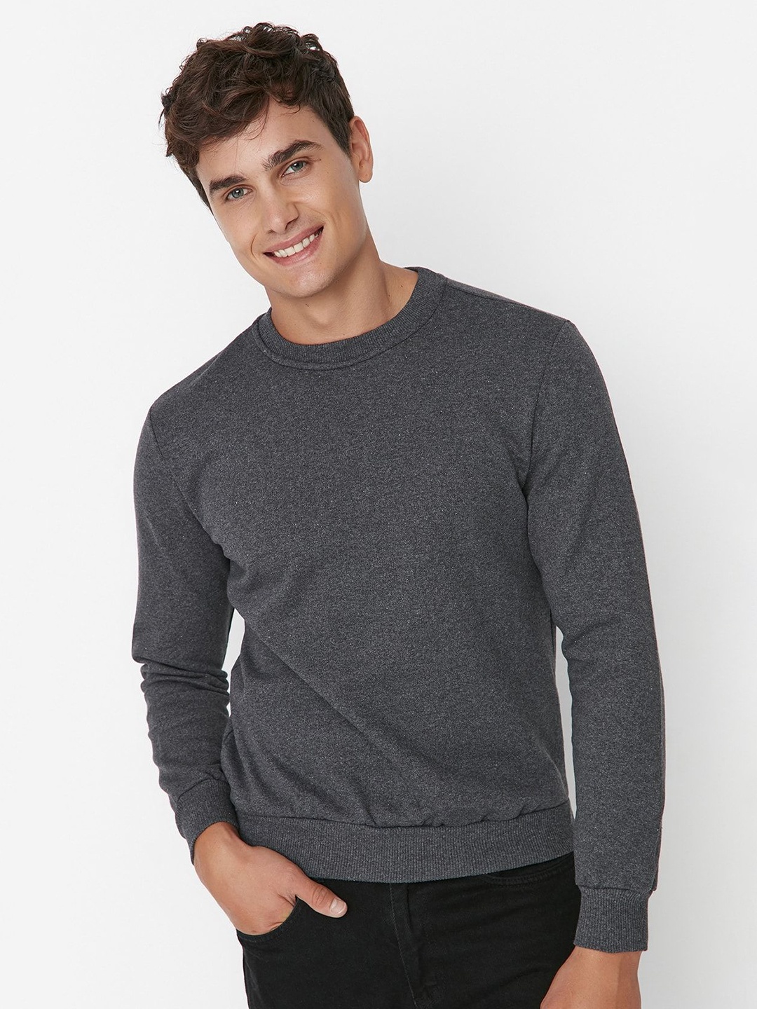 

Trendyol Men Solid Round Neck Sweatshirt, Grey