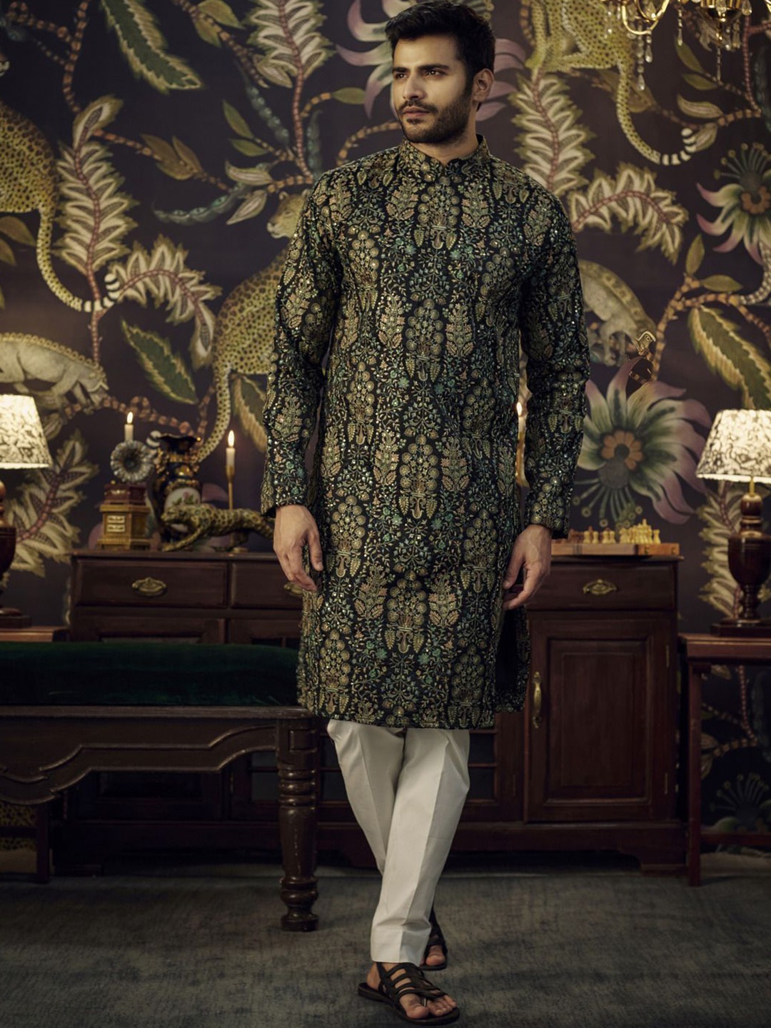 

KASBAH CLOTHING NISHCHAIY SAJDEH Floral Printed Sequined Mandarin Collar Straight Kurta, Yellow