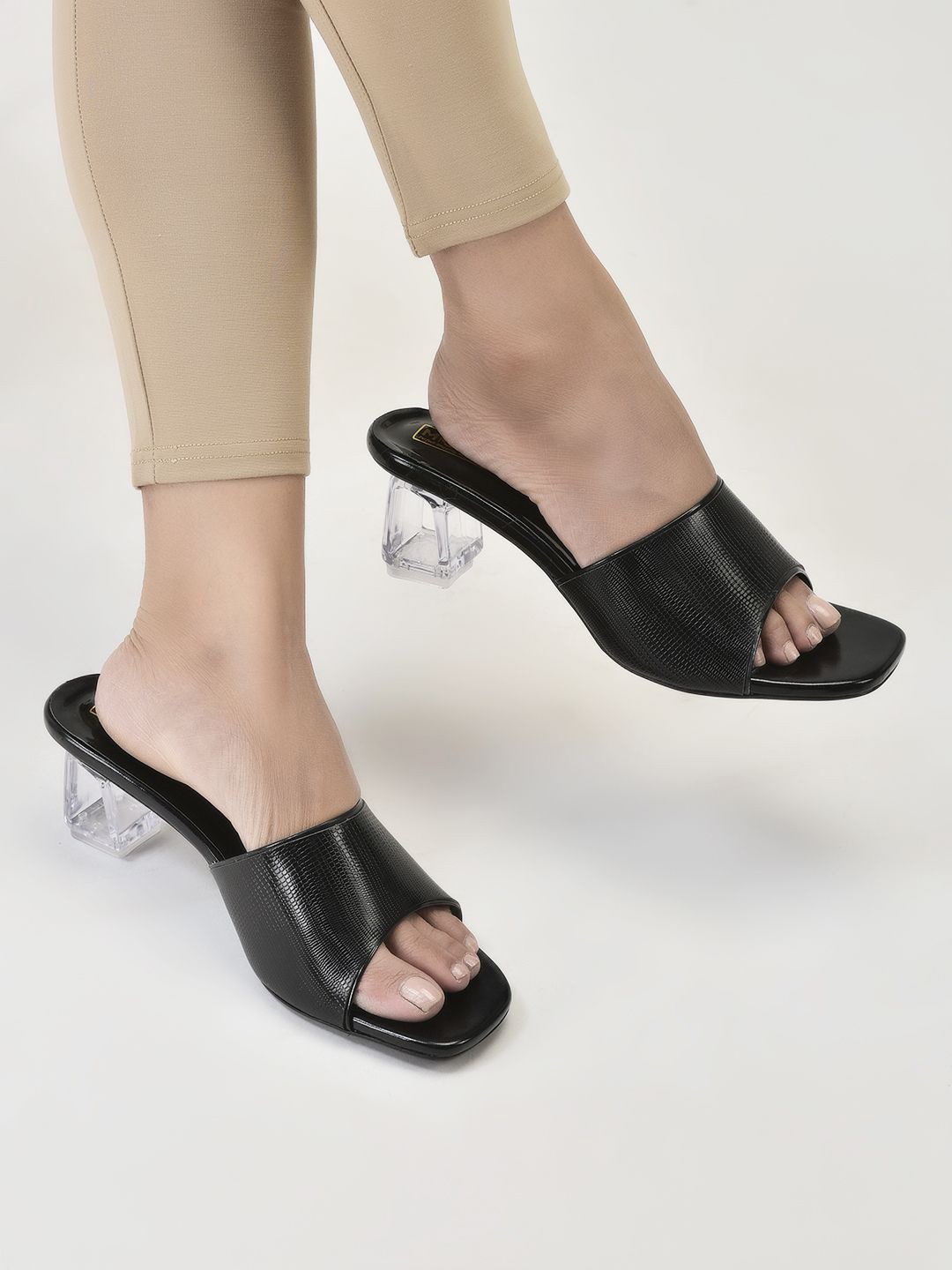 

Maysun Textured Open Toe Block Heeled Sandals, Black
