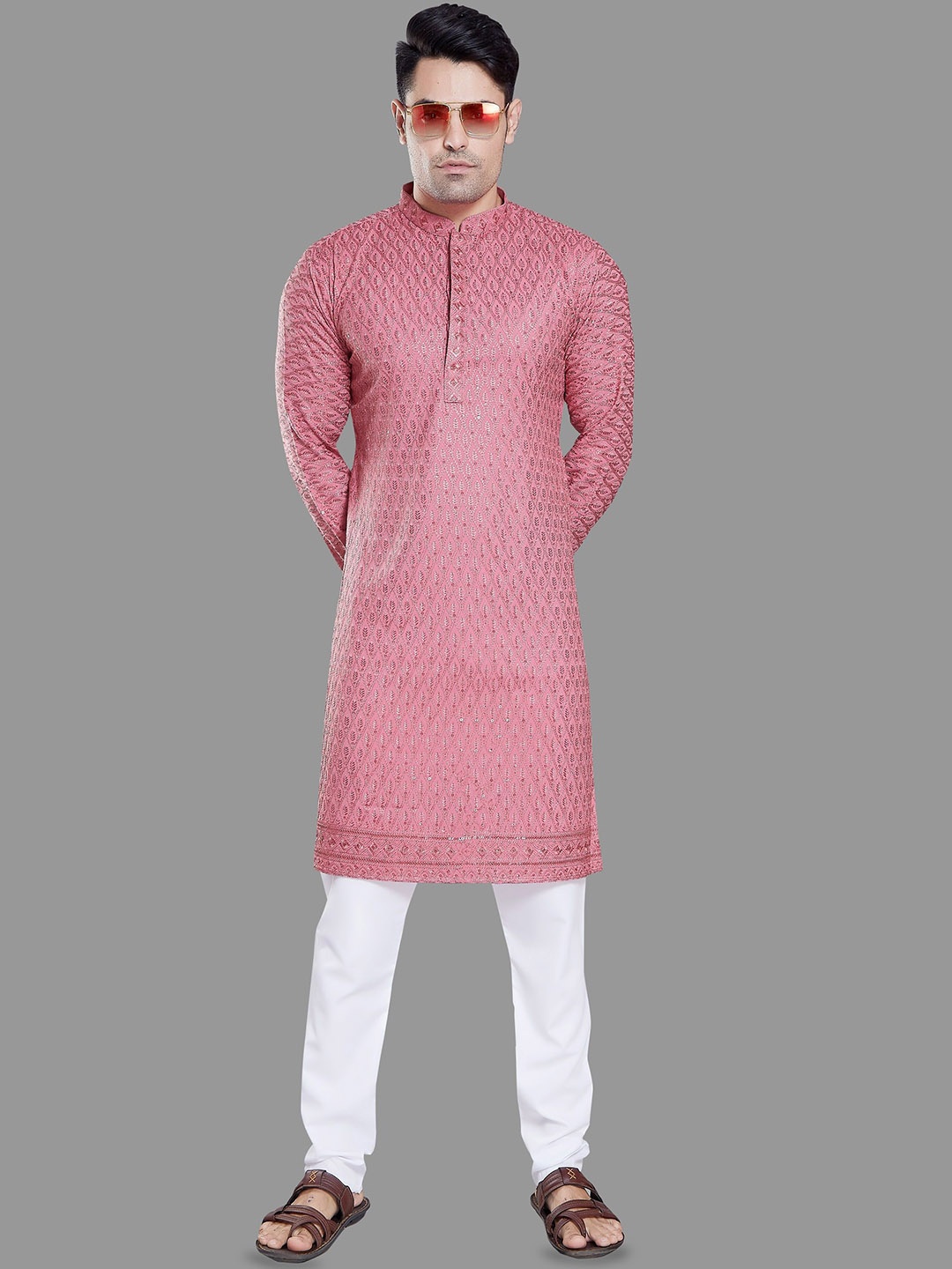 

DIVISIVE Ethnic Motifs Embroidered Mandarin Collar Sequinned Straight Kurta, Pink