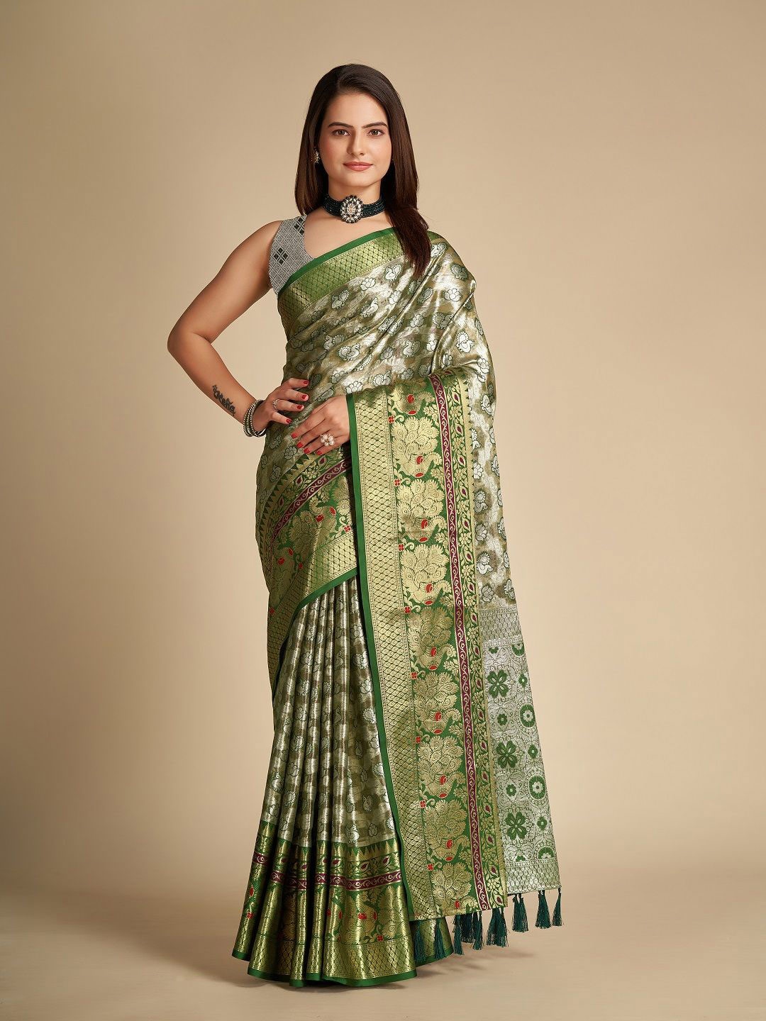 

LEOSAGI Woven Design Zari Pure Silk Banarasi Saree, Green