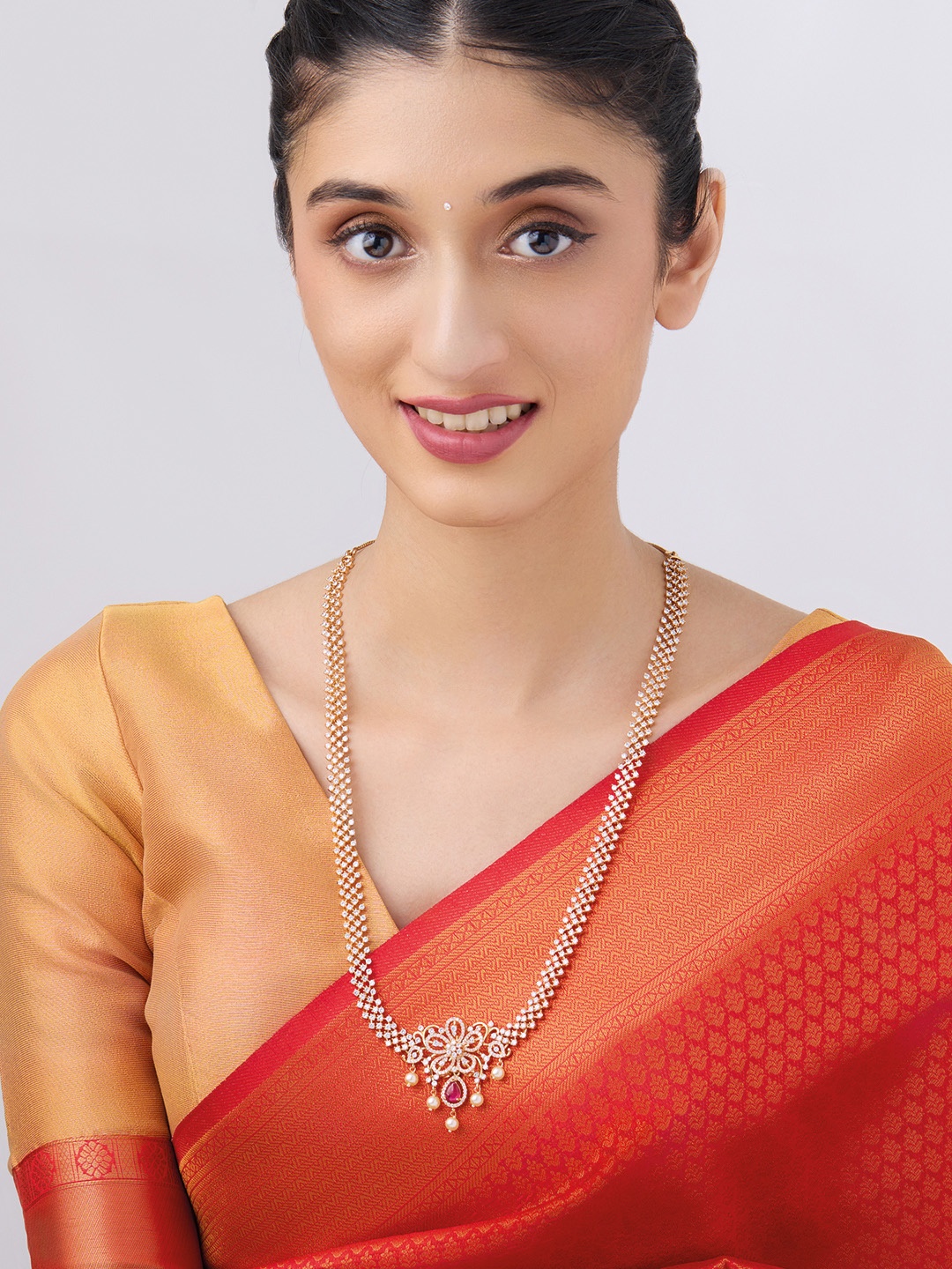 

Kushal's Fashion Jewellery Copper Gold-Plated Necklace