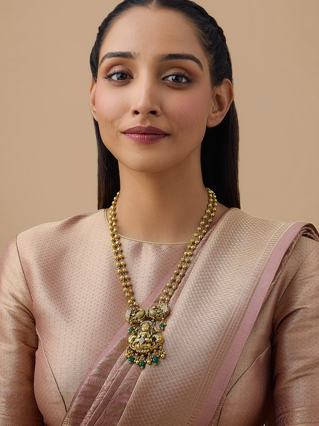 

Kushal's Fashion Jewellery Silver Gold-Plated Artificial Stones Studded Necklace