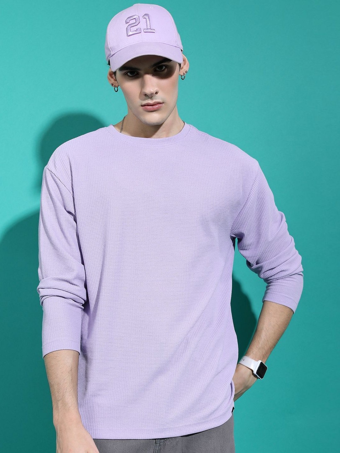 

HIGHLANDER Men Solid Round Neck Oversized T-shirt, Lavender