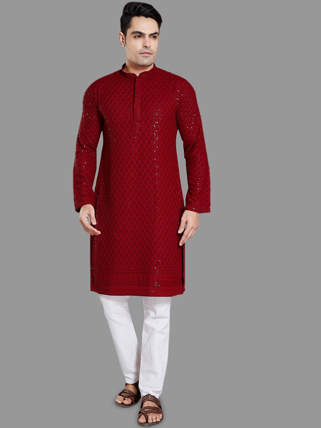 

DIVISIVE Ethnic Motifs Embroidered Mandarin Collar Sequinned Straight Kurta, Red