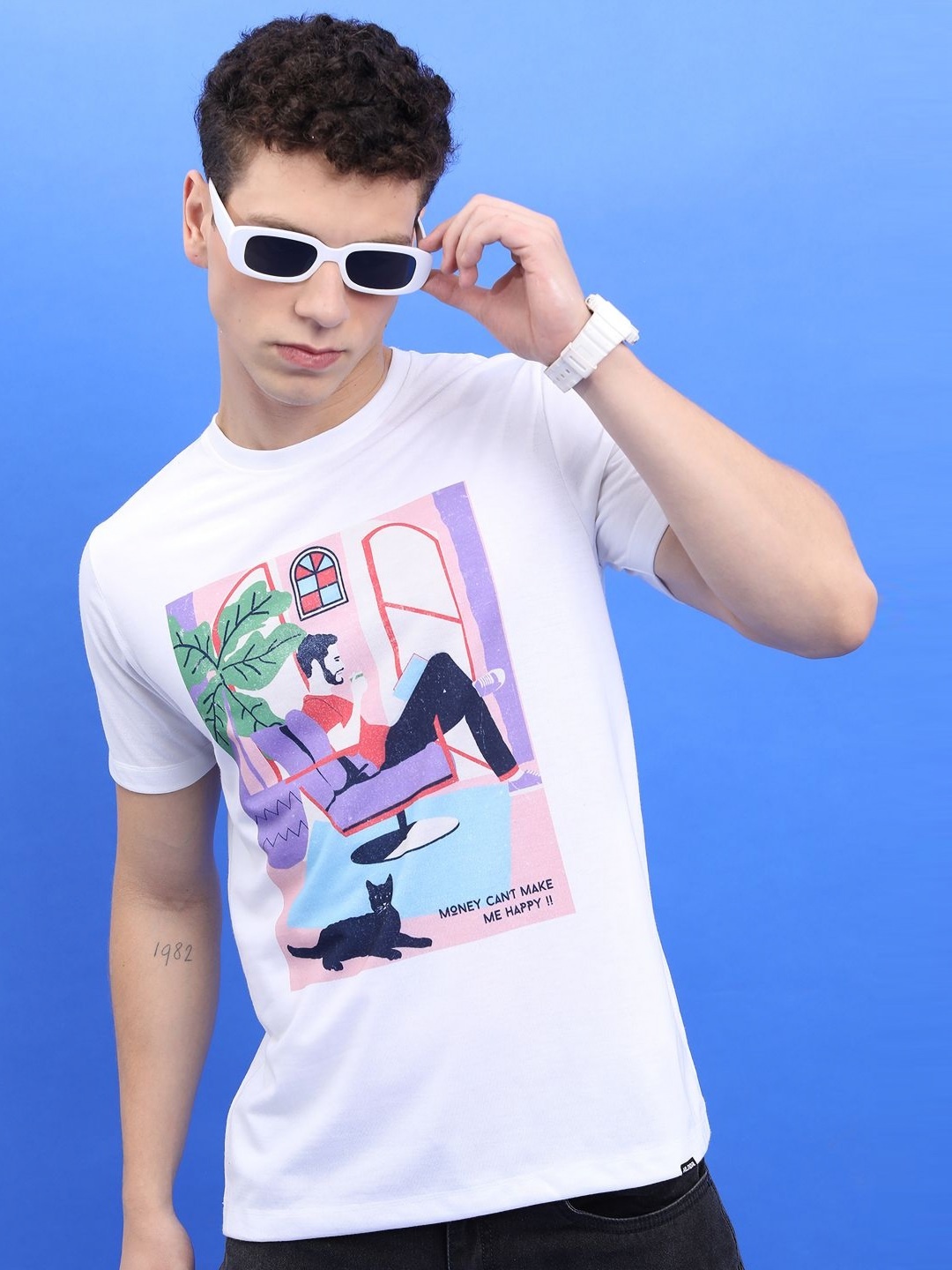 

HIGHLANDER Men Printed Applique T-shirt, White