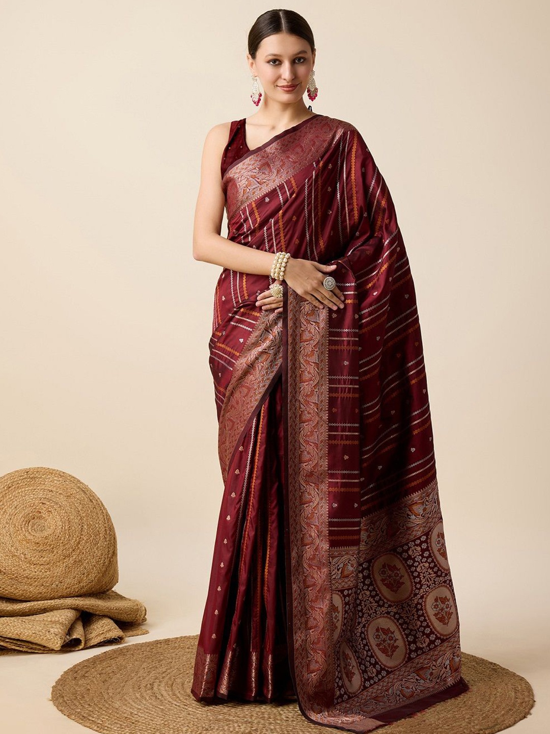 

LEOSAGI Woven Design Zari Pure Silk Kanjeevaram Saree, Maroon