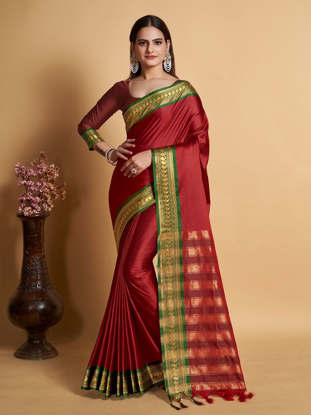 

SHOBHA SAREES Zari Pure Silk Kanjeevaram Saree, Maroon