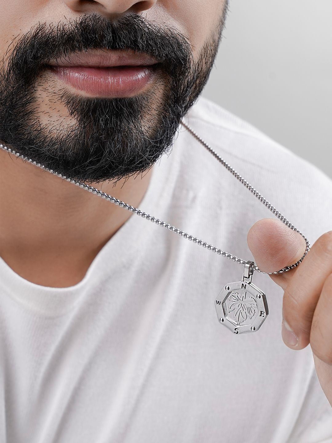 

SWASHAA Men Silver-Plated Stainless Steel Contemporary Pendant with Chain
