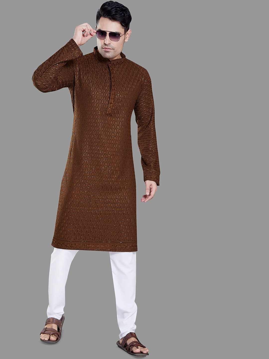 

DIVISIVE Ethnic Motifs Embroidered Mandarin Collar Sequinned Straight Kurta, Coffee brown