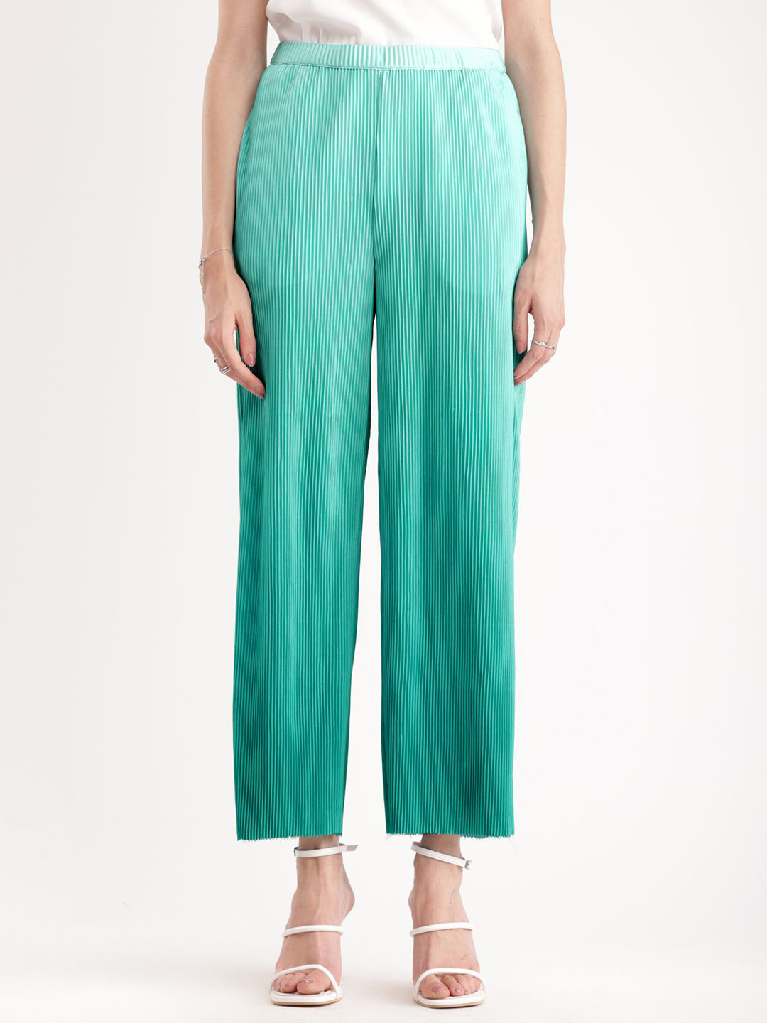 

FableStreet Women Mid-Rise Flared Trousers, Green