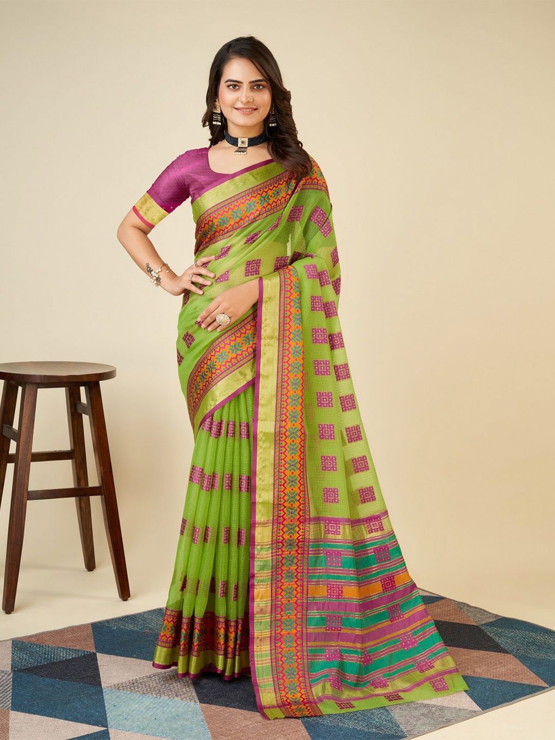 

LEOSAGI Embellished Zari Kota Saree, Green