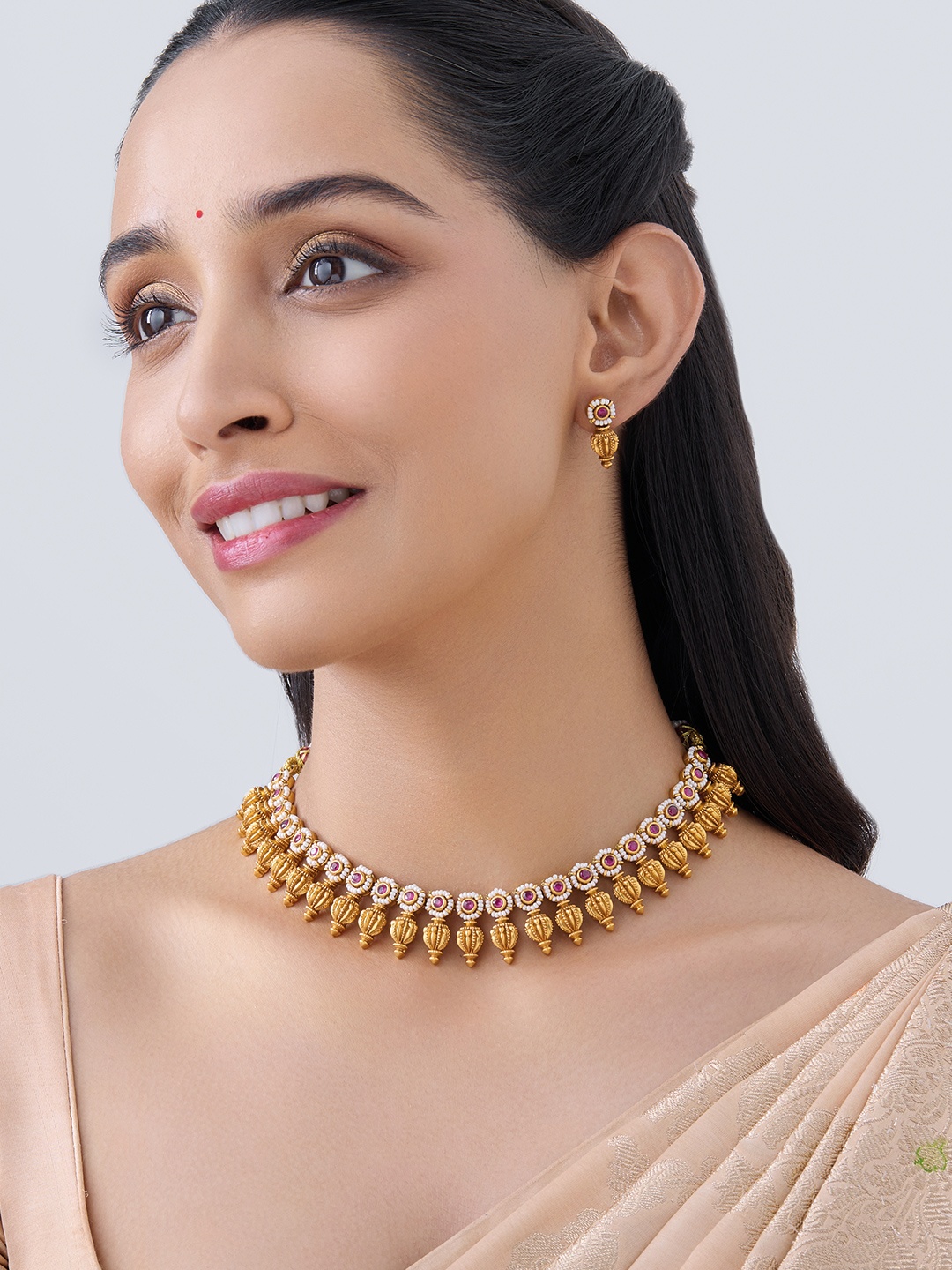 

Kushal's Fashion Jewellery Gold Plated Stones Studded & Beaded Jewellery Set