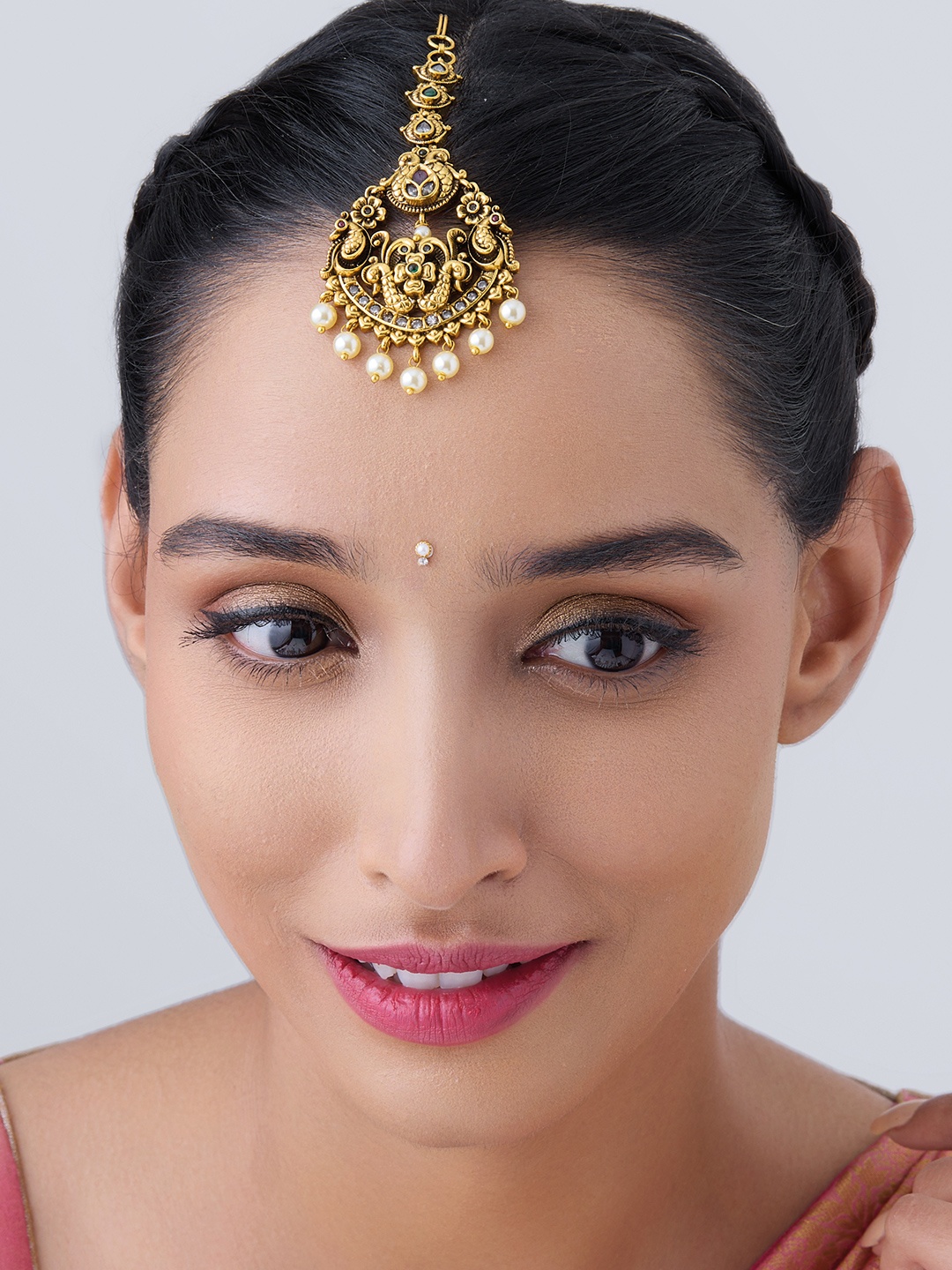 

Kushal's Fashion Jewellery Gold-Plated Stone-Studded & Beaded Antique Maang Tikka