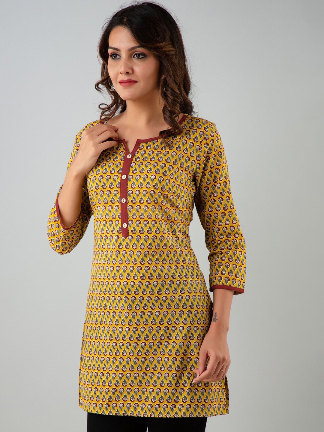 

Anouk Ethnic Motifs Printed Pure Cotton Kurti, Yellow
