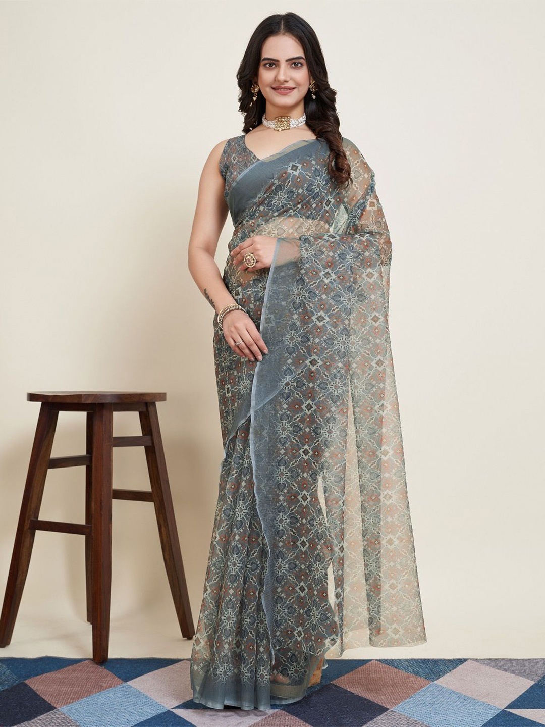 

LEOSAGI Floral Supernet Saree, Grey