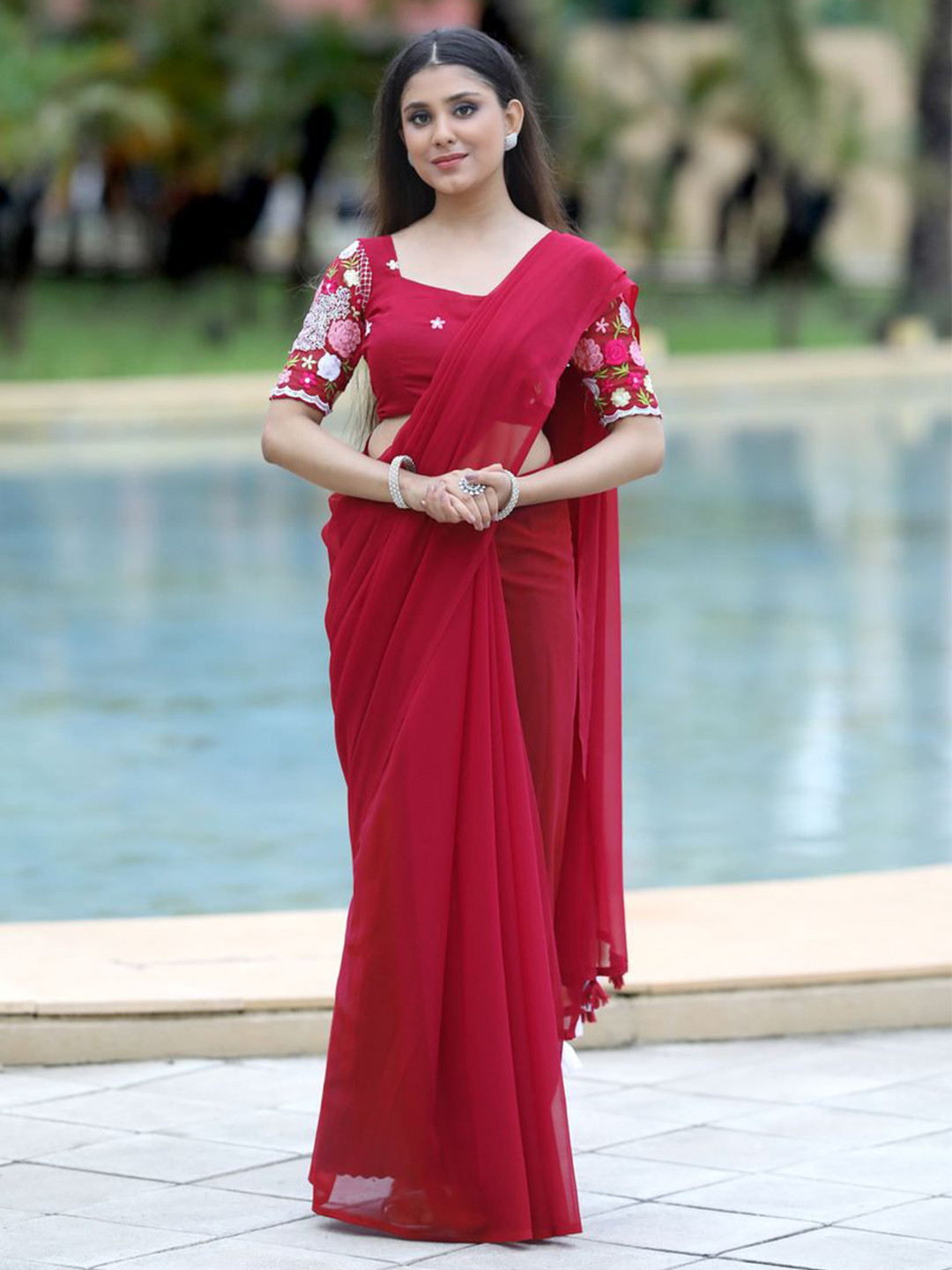 

COSBILA FASHION Solid Printed Saree With Blouse Piece, Maroon