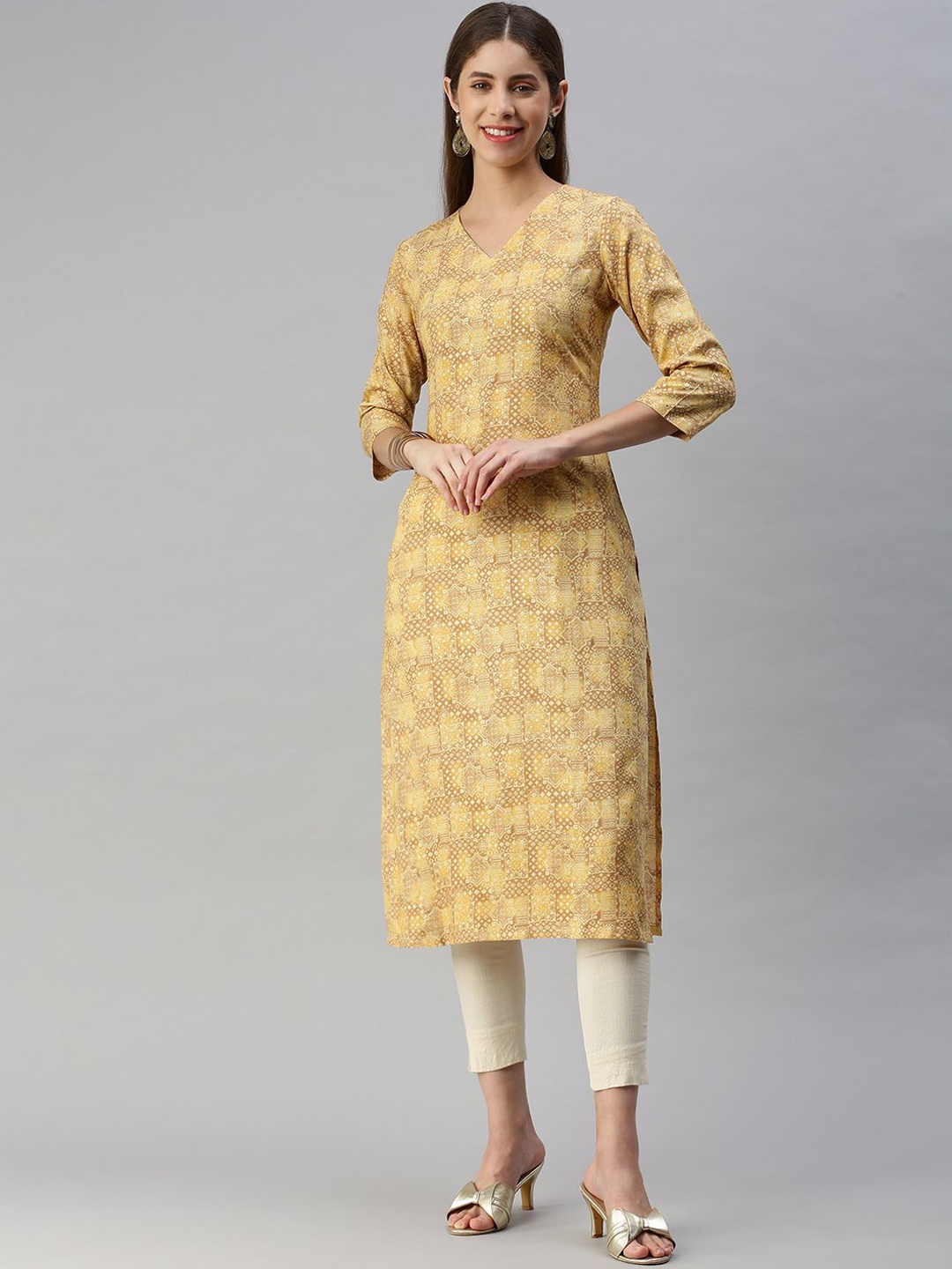 

Shaily Ethnic Motifs Printed V Neck Straight Kurta, Yellow