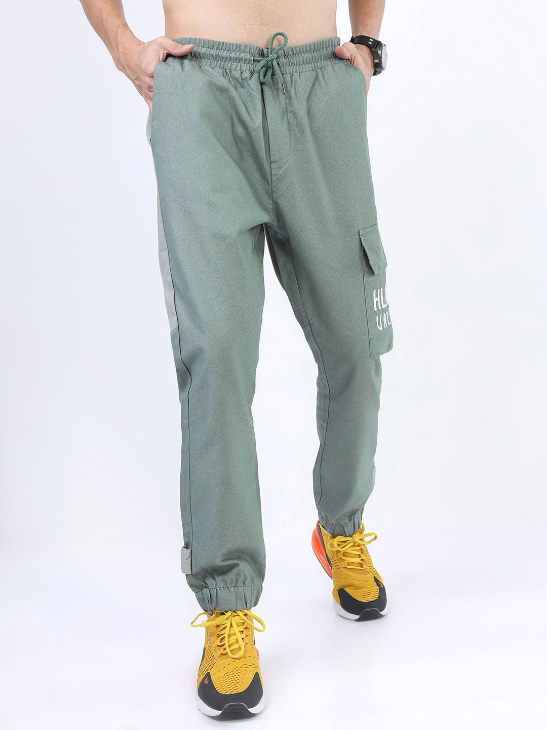 

HIGHLANDER Men Joggers Trousers, Green