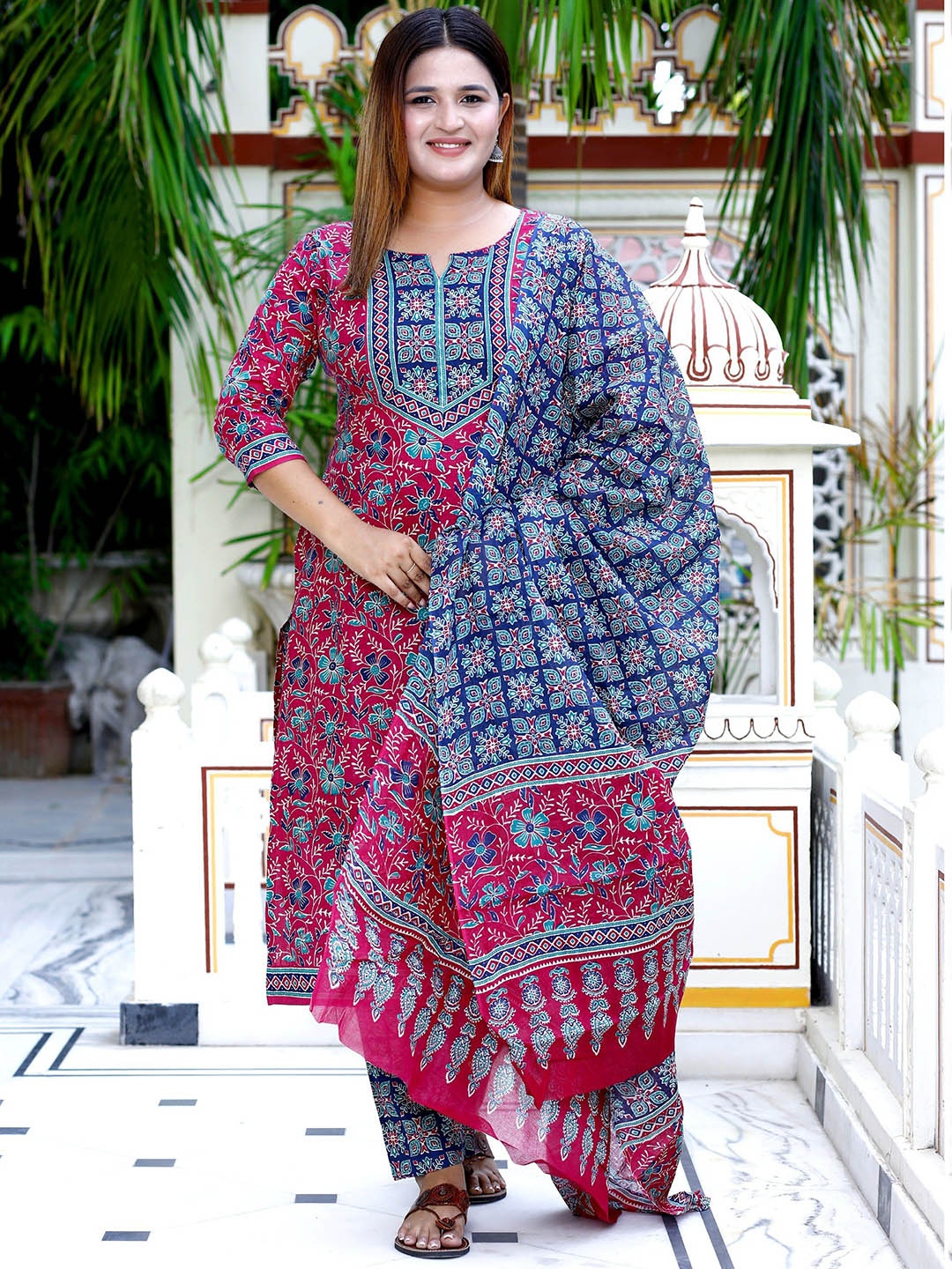 

Jevi Prints Plus Size Floral Printed Notch Neck Pure Cotton Kurta with Trousers & Dupatta, Magenta