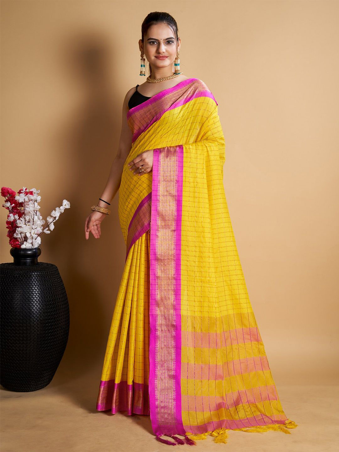 

SHOBHA SAREES Checked Zari Pure Silk Mysore Silk Saree, Yellow