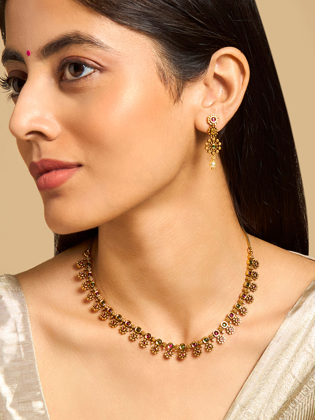 

Kushal's Fashion Jewellery Gold-Plated Stone-Studded & Beaded Jewellery Set