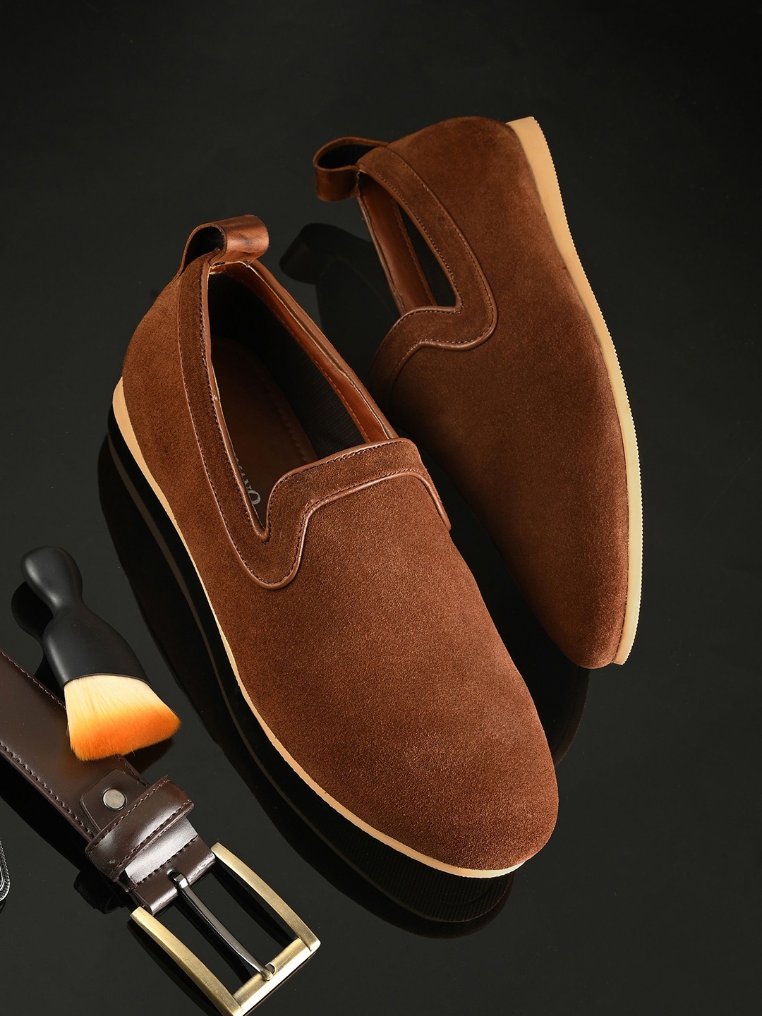 

CARLO ROMANO Men Lightweight Suede Slip-On Sneakers, Tan