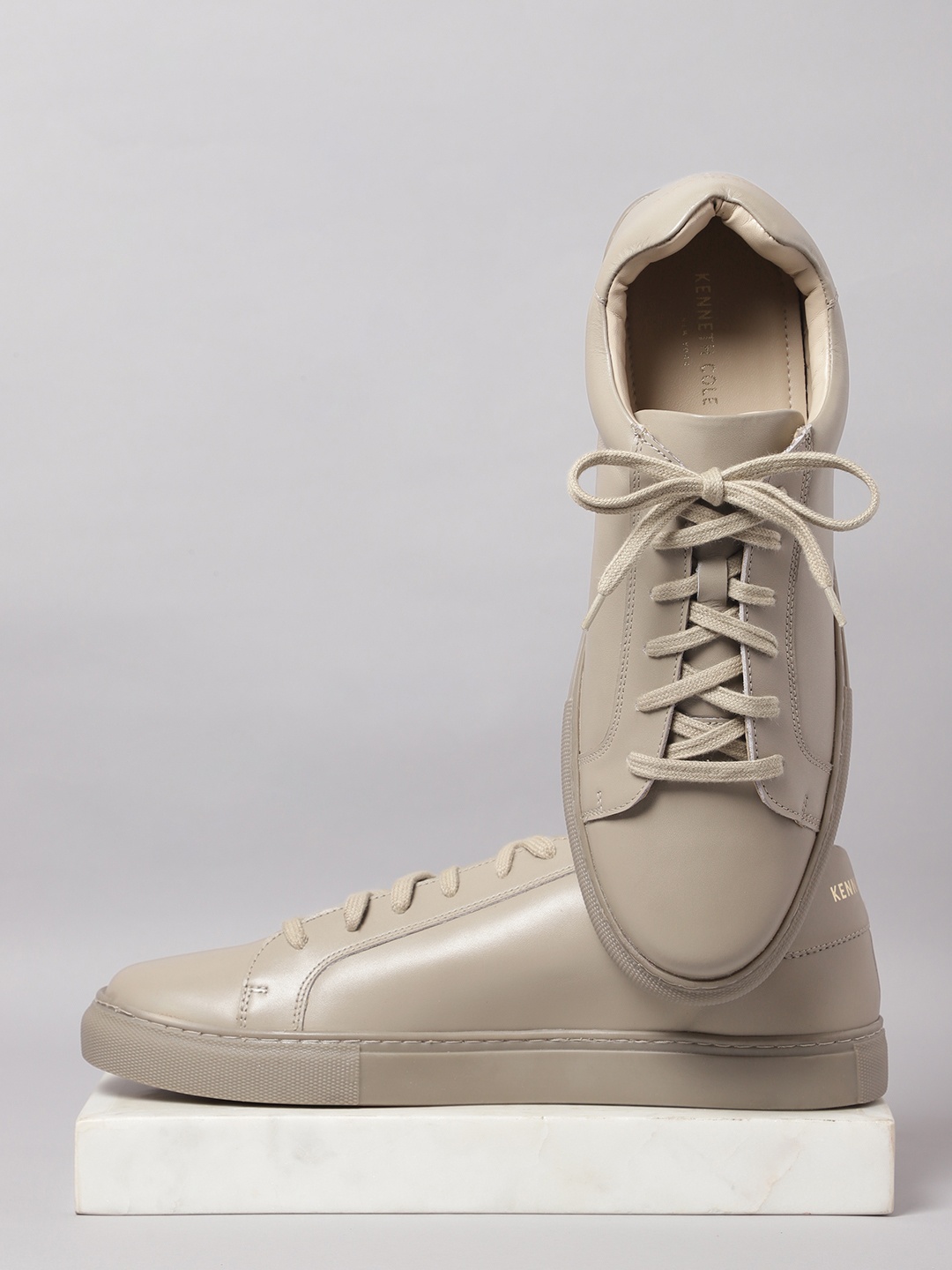 

Kenneth Cole Men Leather Everyday Sneakers, Beige