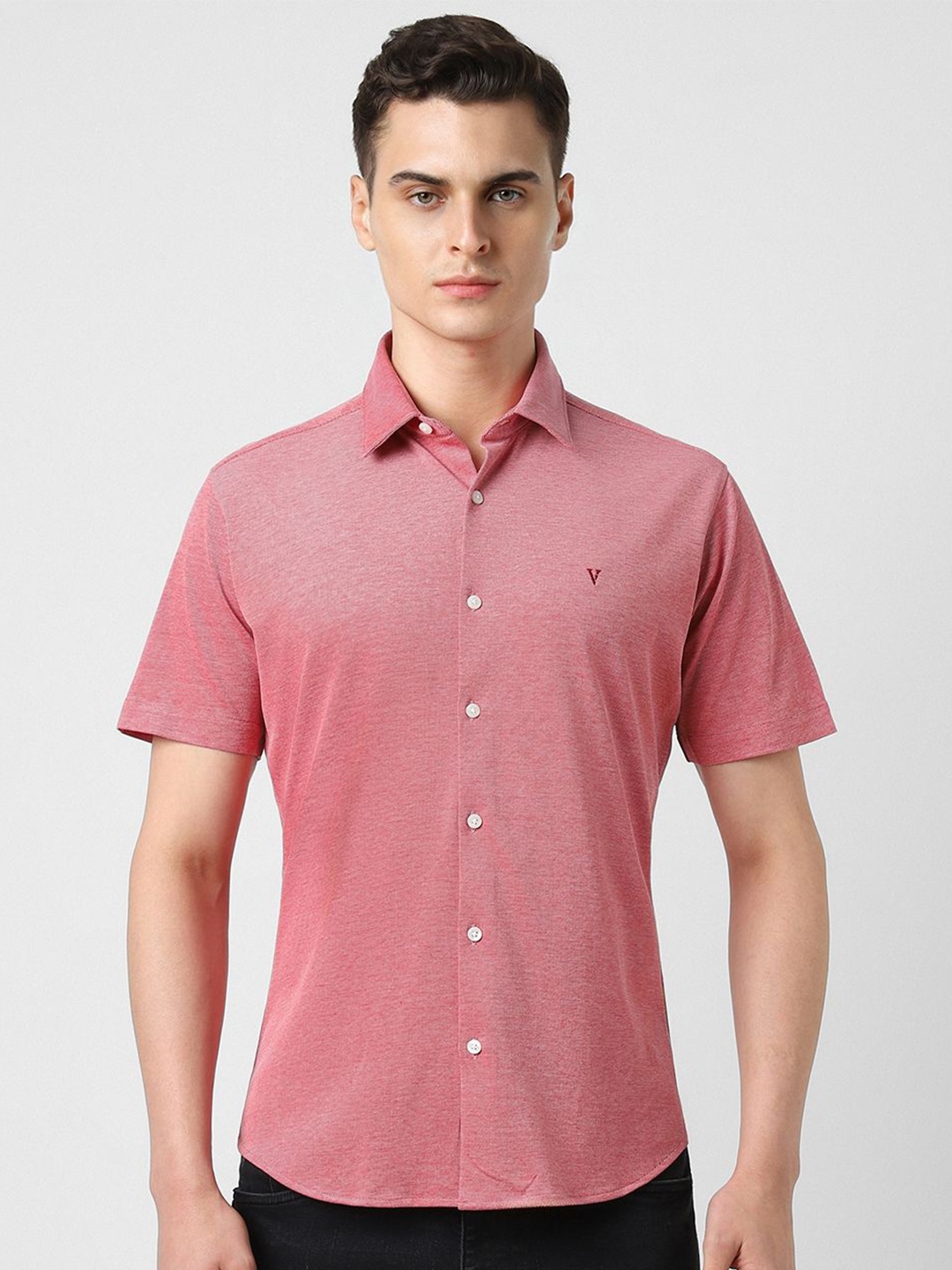 

Van Heusen Sport Men Spread Collar Solid Cotton Slim Fit Casual Shirt, Pink