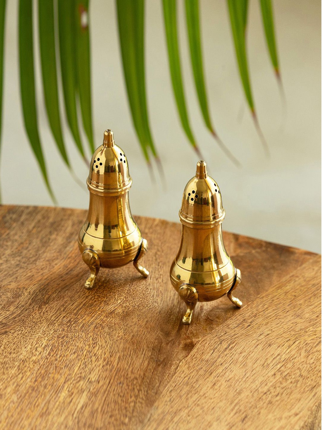 

ExclusiveLane Gold Toned Textured Brass Salt and Pepper Set