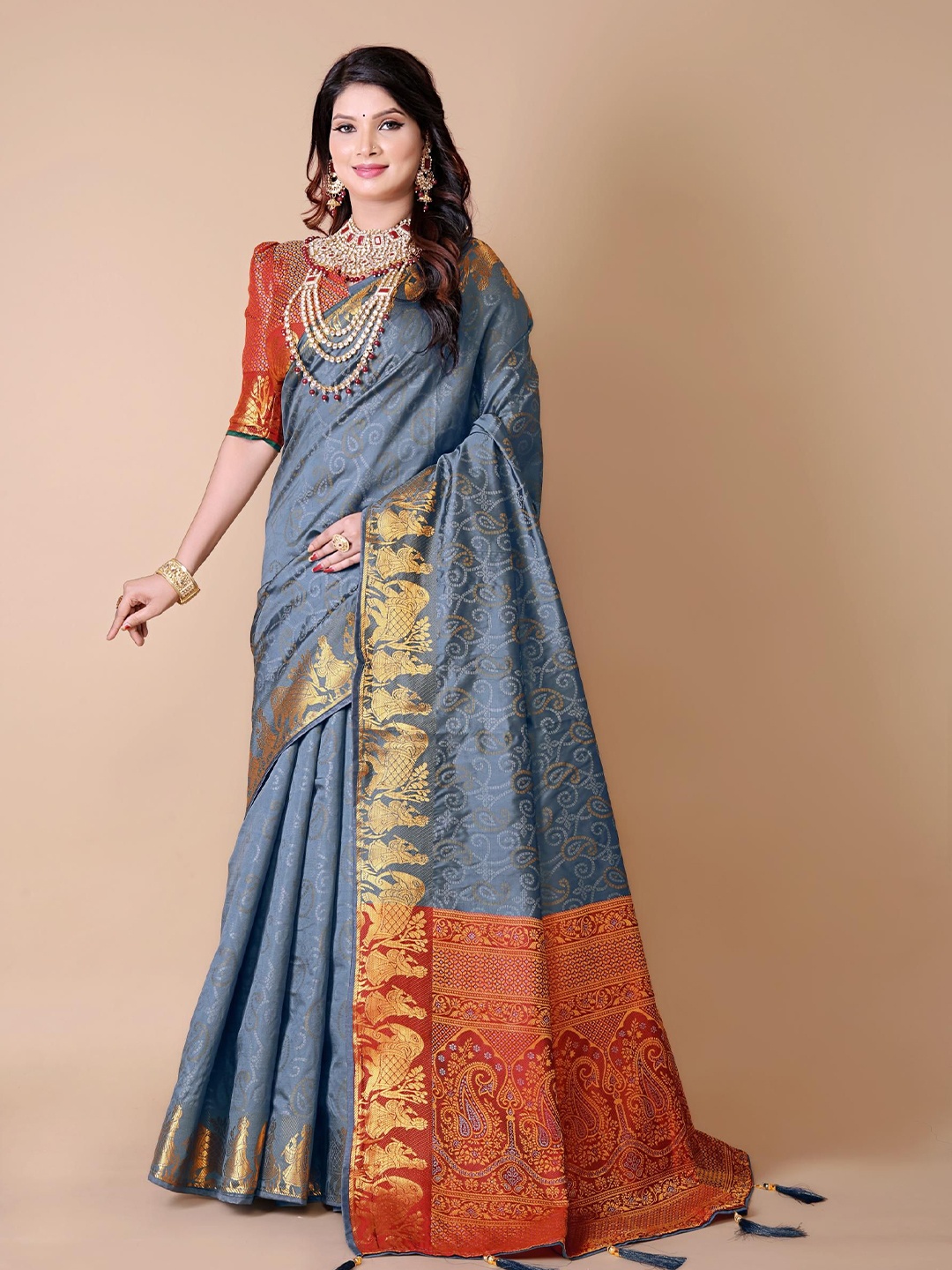 

jayant creation Woven Design Zari Silk Blend Patola Saree, Turquoise blue