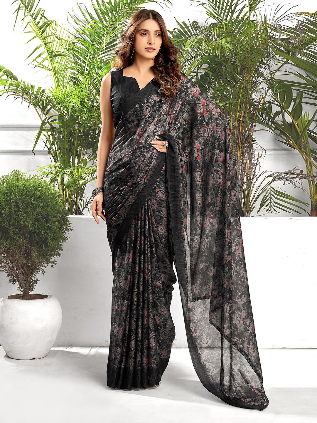

KALINI Printed Zari Geometric Pure Georgette Saree, Black