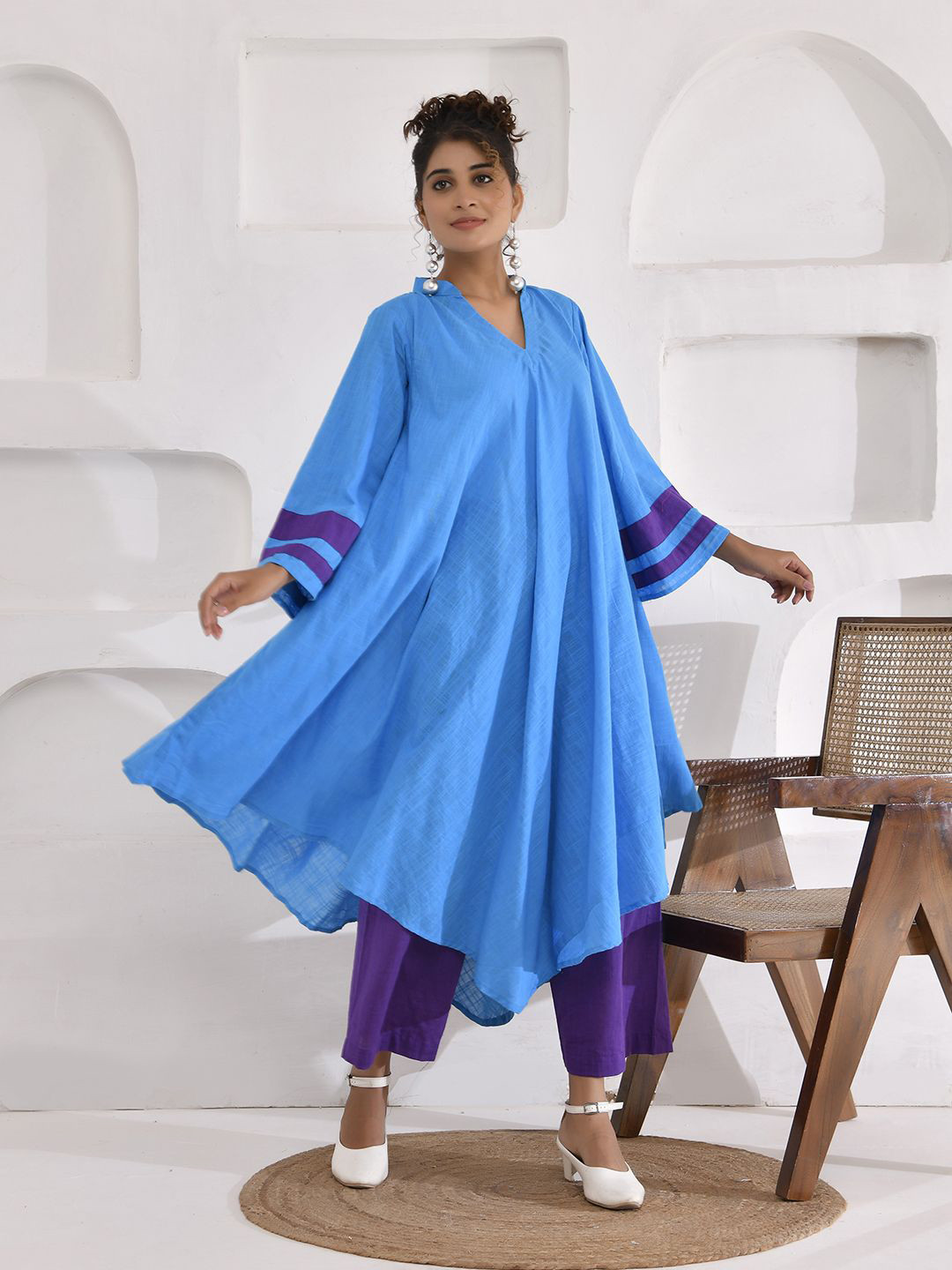 

THE SAFFRON SAGA Flared Sleeve A-Line Kurta Sets, Blue
